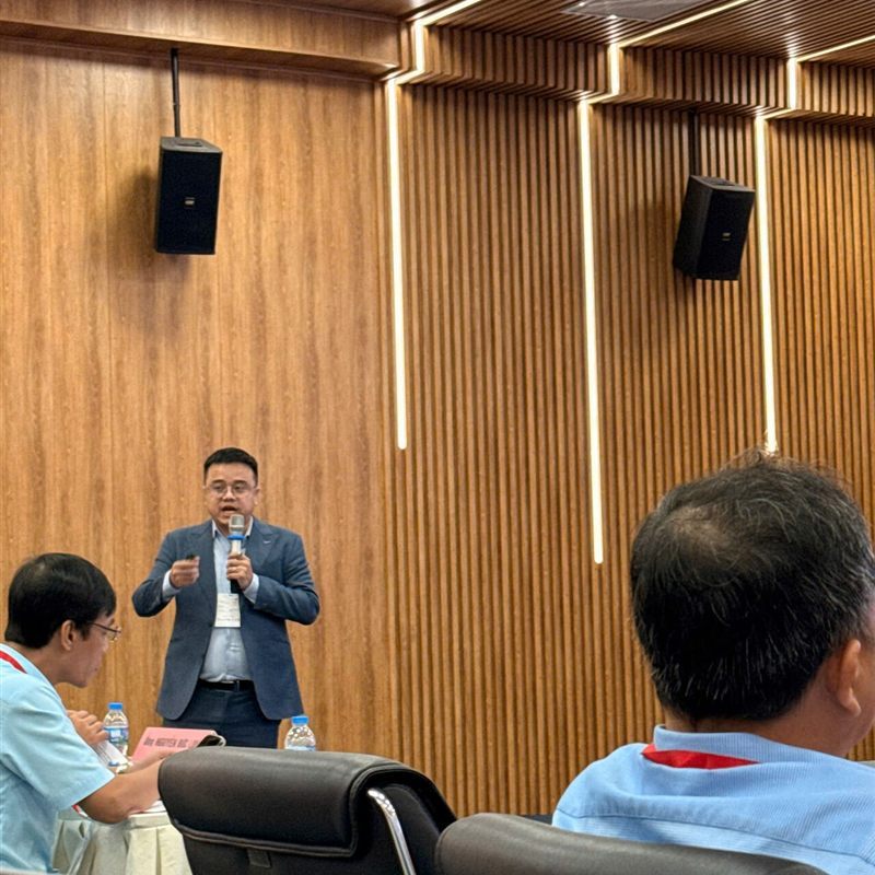 Founder Mekong Green trao đổi cùng đại biểu tại hội thảo